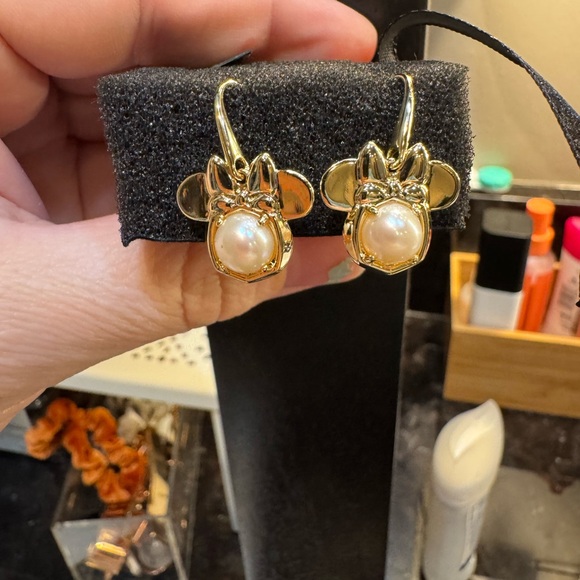 Kendra Scott Jewelry - Kendra Scott Gold and Pearl Earrings